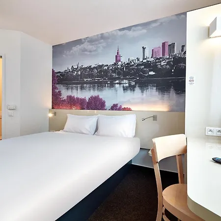 B&B Hotel Warszawa-Okecie Eksteriør bilde