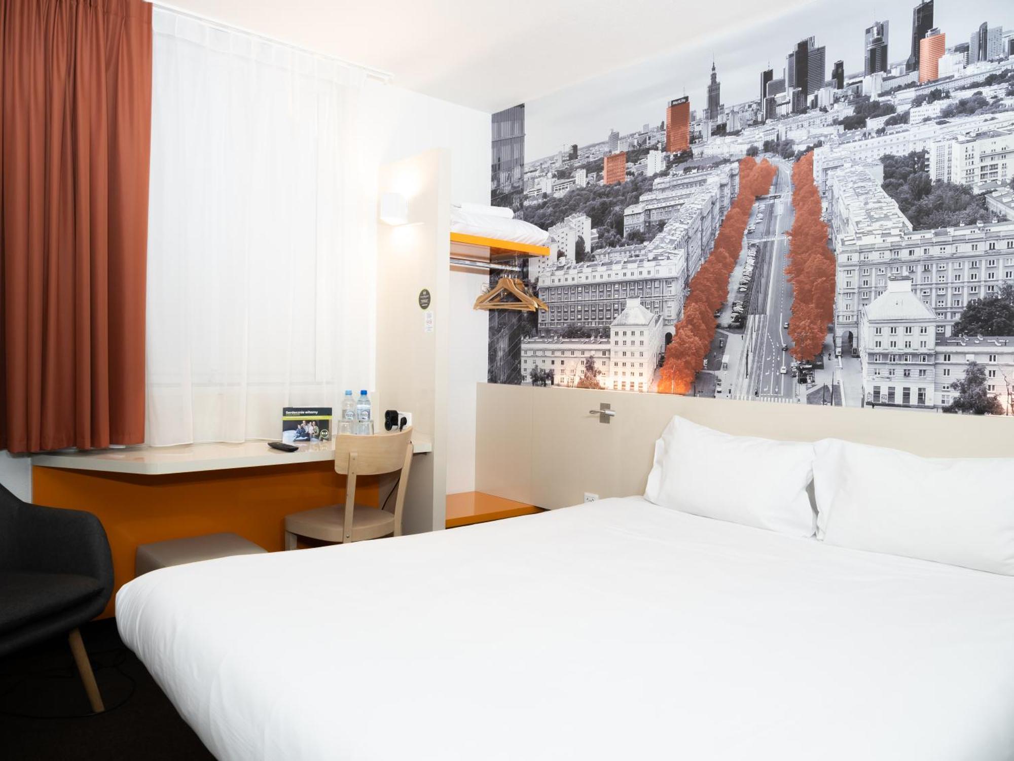 Hotel Warszawa-okecie Varsavia