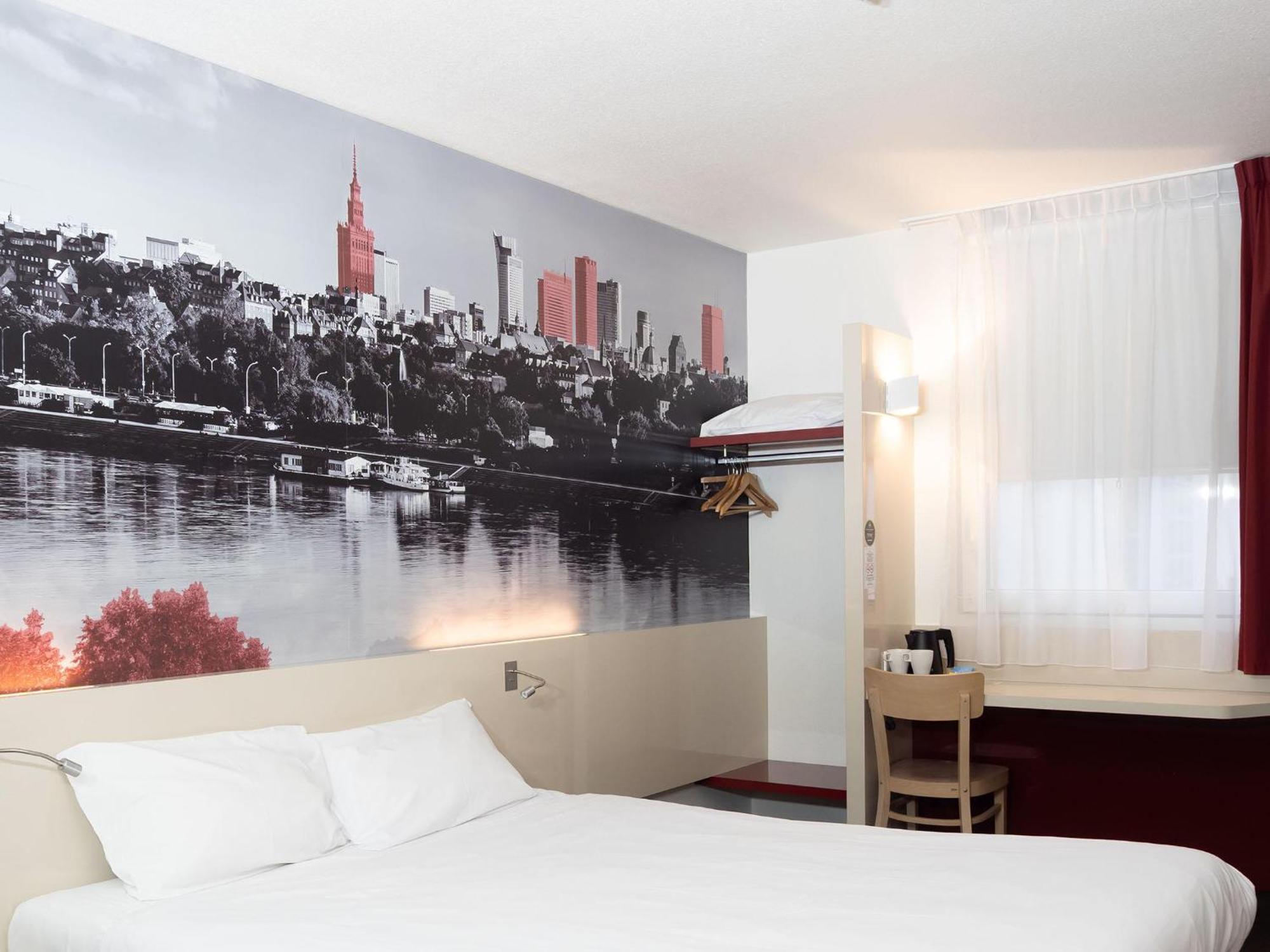 Hotel Warszawa-okecie